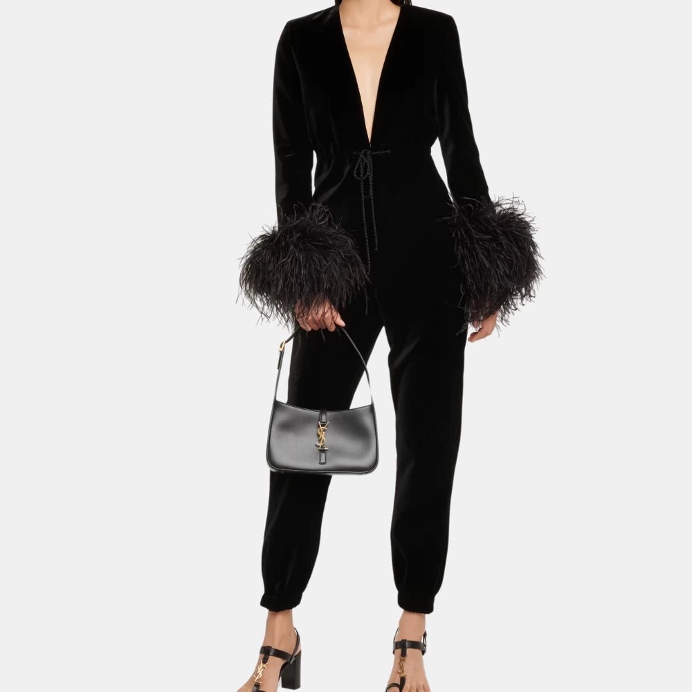 Saint Laurent LE 5 À 7 Hobo Bag in Smooth Leather (Noir) - DIVA ONLINE STORE