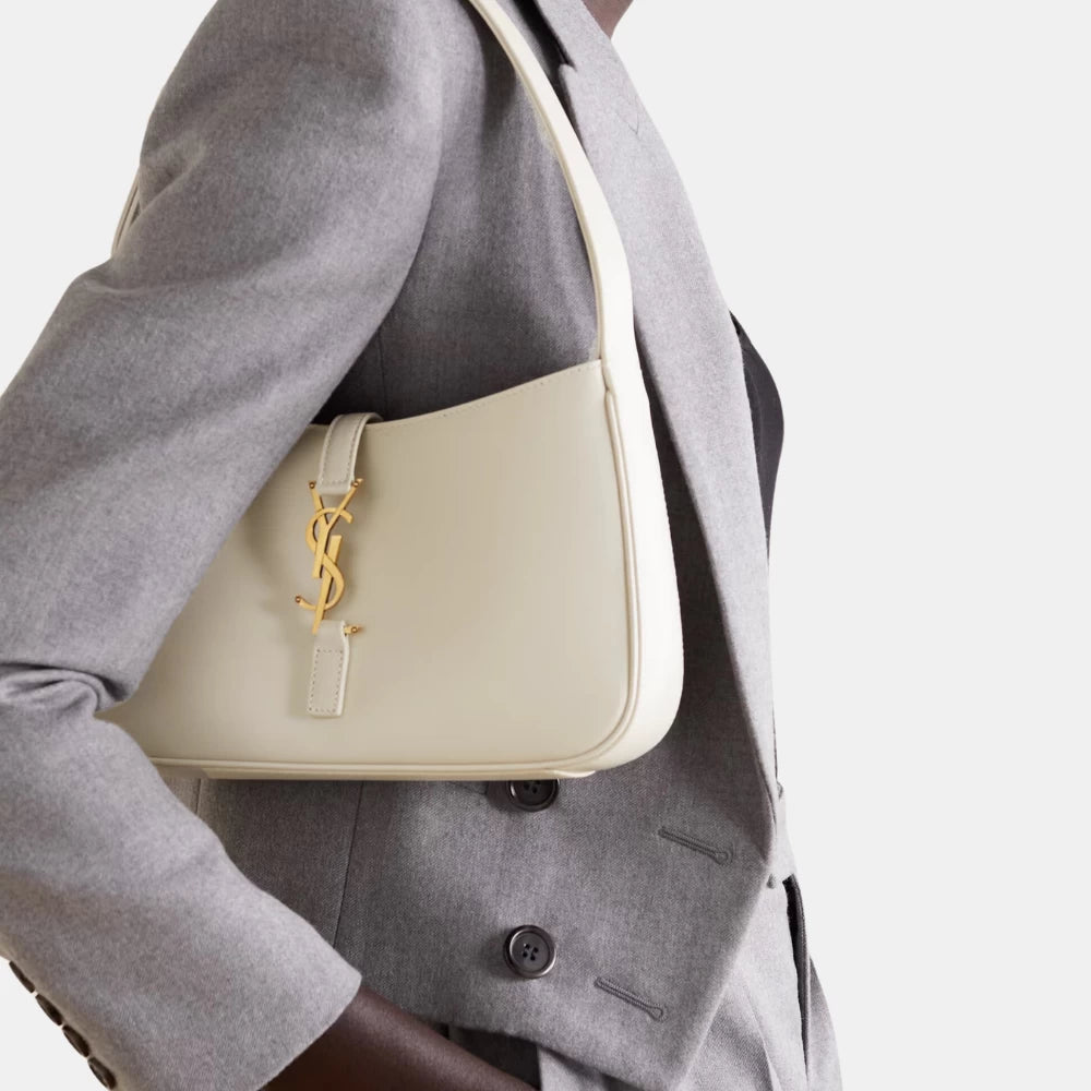 Saint Laurent LE 5 À 7 Hobo Bag in Smooth Leather (Blanc Vintage) - DIVA ONLINE STORE