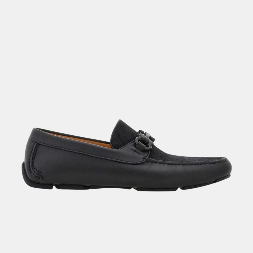 Ferragamo Driver with Gancini Ornament Loafers - DIVA ONLINE STORE