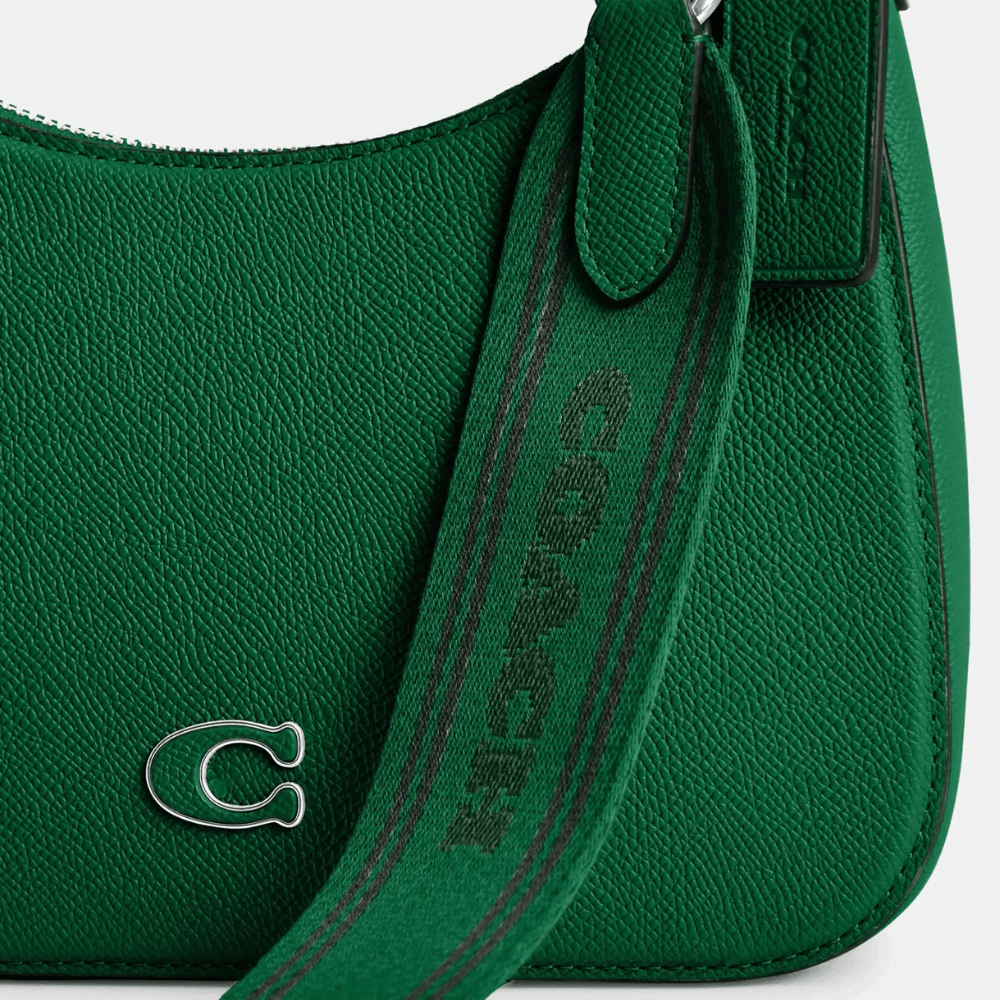Coach Hobo Crossbody Bag In Crossgrain Leather - DIVA ONLINE STORE