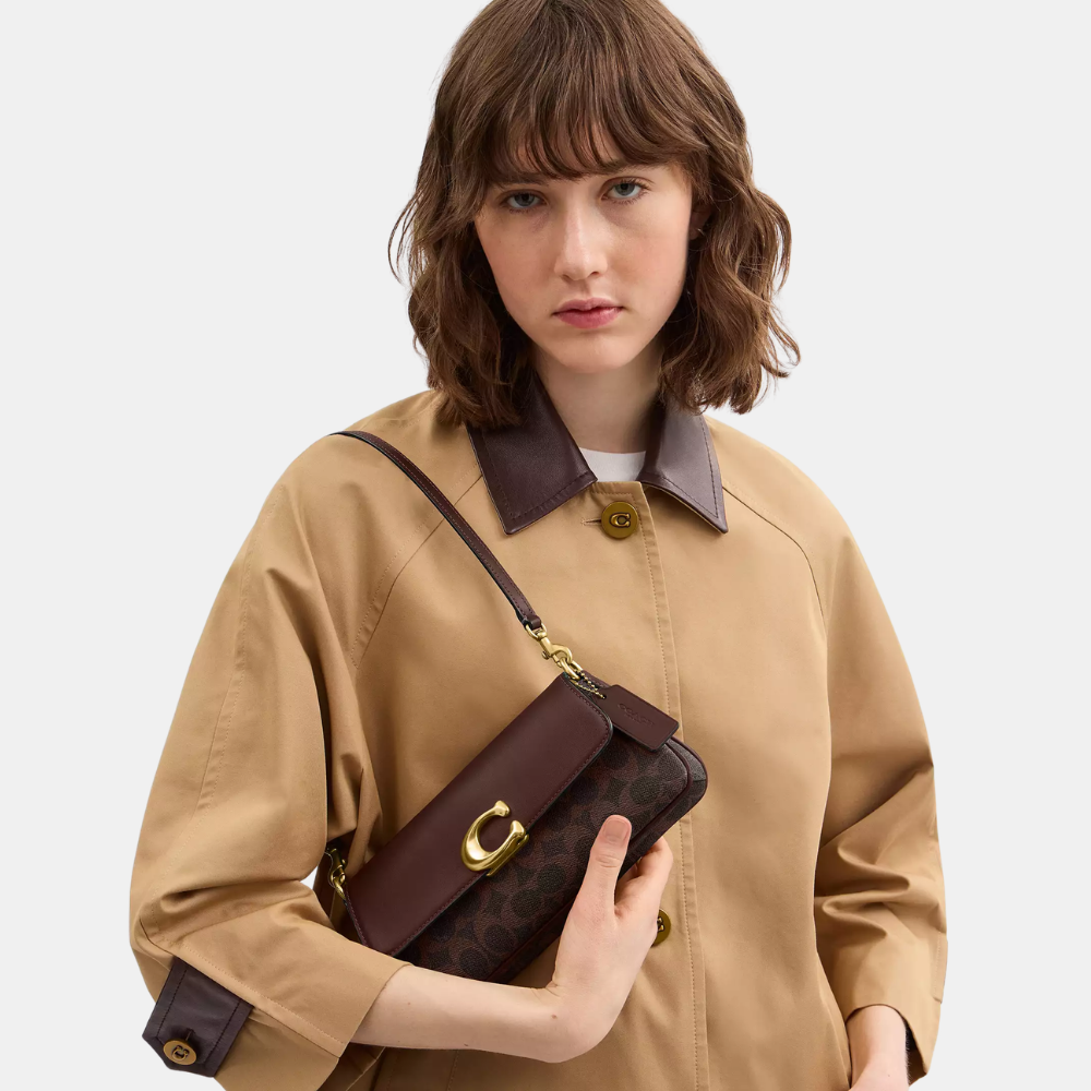 Coach Jet Shoulder Bag In Signature Canvas