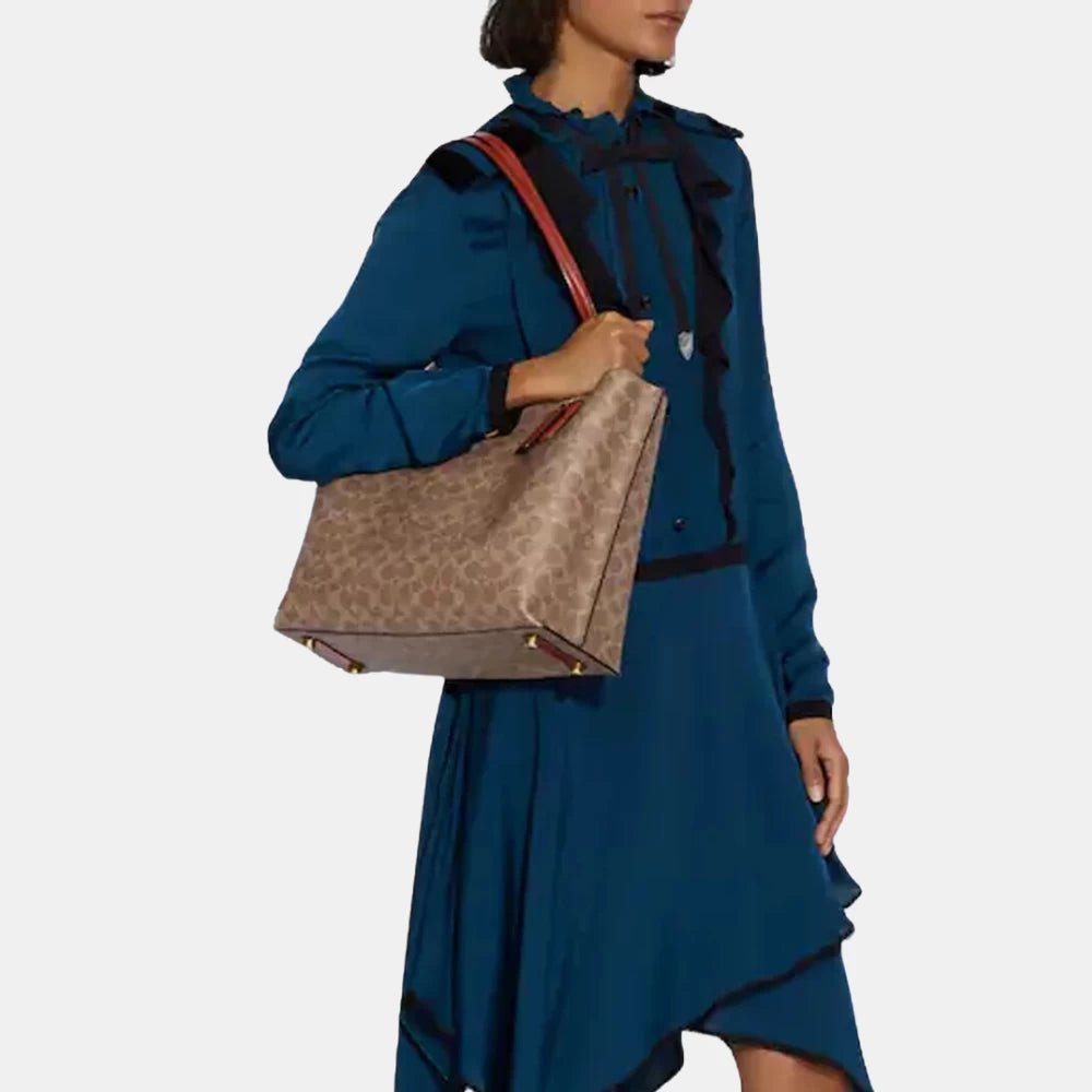 Coach Willow Tote In Signature Canvas - DIVA ONLINE STORE