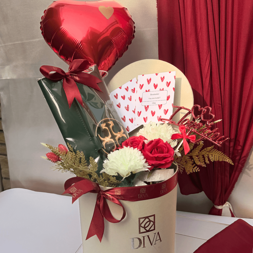 Diva Gift Edit - Clutching Feelings For You (Green) - DIVA ONLINE STORE